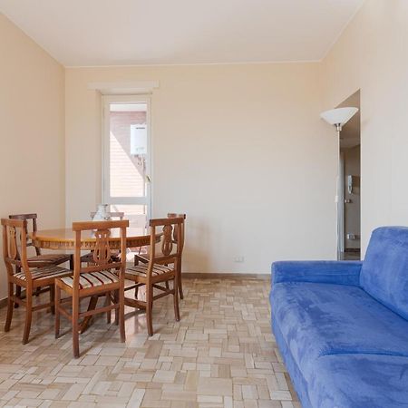 Milano - Roomy Apartment 300 M From M3 Affori Fn! エクステリア 写真