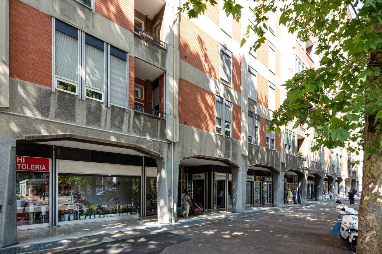Milano - Roomy Apartment 300 M From M3 Affori Fn! エクステリア 写真